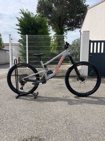 Gebrauchtes Santa Cruz Nomad SRAM GX Eagle 2023 MTB