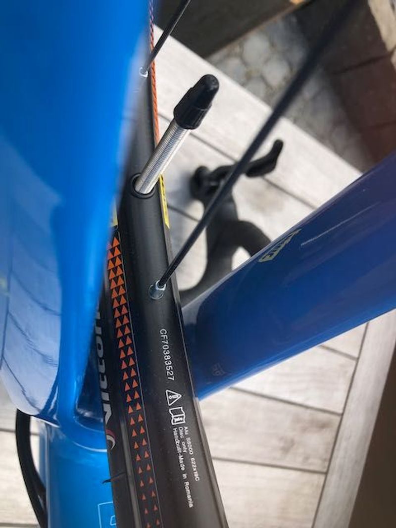 Used Rennrad Cube Attain SL Gr. 56 in blau Cube Attain Sl 2019 Road & Gravel, Blue — image 24 of 26