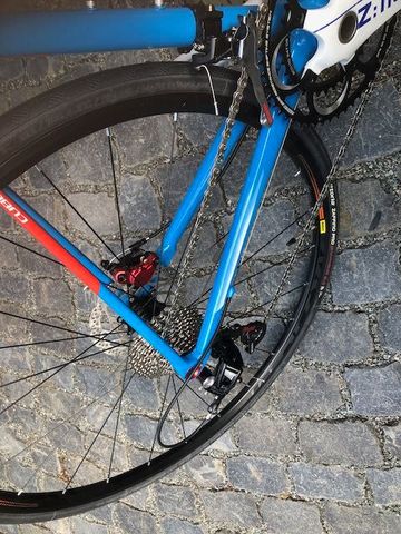 Used Rennrad Cube Attain SL Gr. 56 in blau Cube Attain Sl 2019 Road & Gravel, Blue — image 19 of 26
