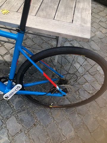 Used Rennrad Cube Attain SL Gr. 56 in blau Cube Attain Sl 2019 Road & Gravel, Blue — image 9 of 26