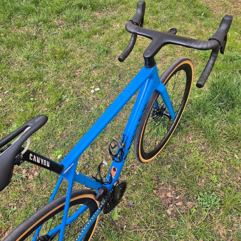 Used Canyon Ultimate CF SL 8 AXS Movistar 2024 2024 Road & Gravel, Blue — image 4 of 8