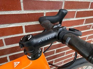 Felt Fr SRAM Red eTap AXS 2023 Road & Gravel usato, Arancione — immagine 11 di 12