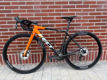 Felt Fr SRAM Red eTap AXS 2023 Road & Gravel usato, Arancione — immagine 2 di 12