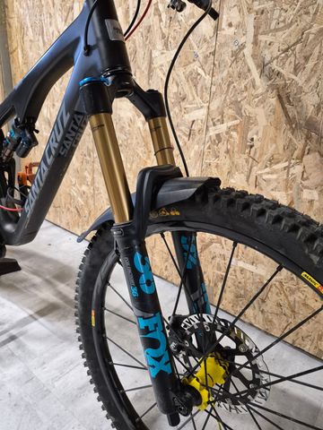 Used Santa Cruz Bronson SRAM X01 Eagle 2018 Mountainbike, Black, 27.5 (650B) — image 3 of 7