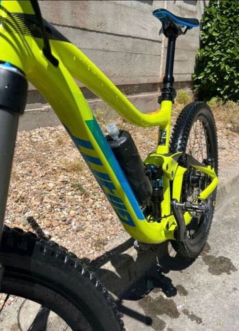 Used Giant Trance 2 2017 2017 Mountainbike, Green, 27.5 — image 4 of 5