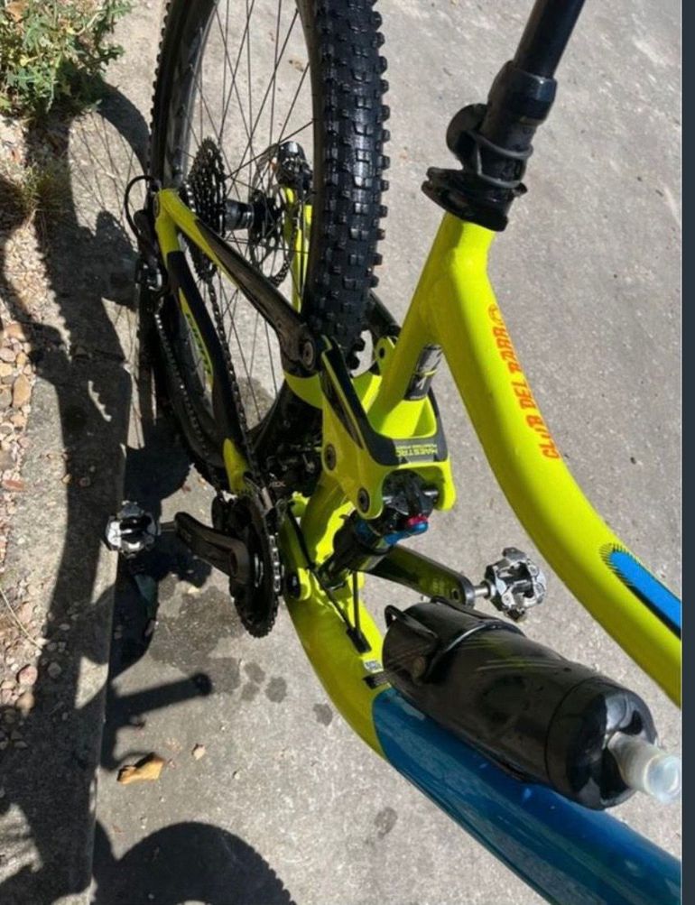 Used Giant Trance 2 2017 2017 Mountainbike, Green, 27.5 — image 2 of 5