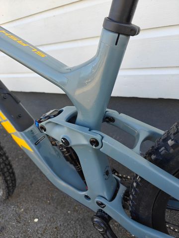 Brugt Trek Slash 9.8 XT Gen 5 2022 2022 Mountainbike — billede 7 af 8