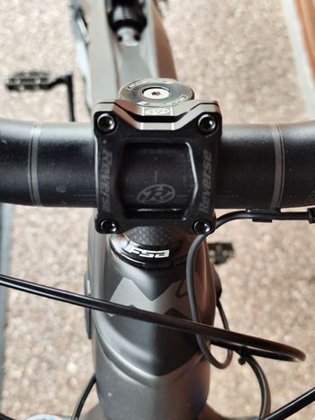Used M1 Sporttechnik M1 Enduro "Erzberg" EN.750.SMag 2024 Mountainbike, Hellgrau — image 8 of 9