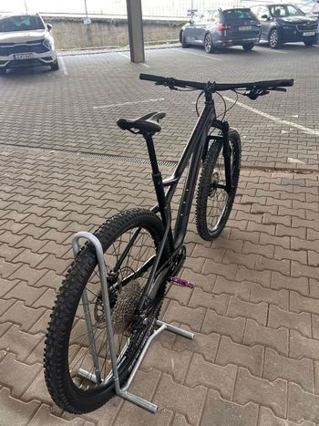 Used Orbea LAUFEY H30 2023 2023 Mountainbike, Black, 29 — image 4 of 9