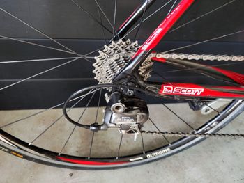 Used Scott Addict Shimano Ultegra 2010 Road & Gravel, Red — image 3 of 10