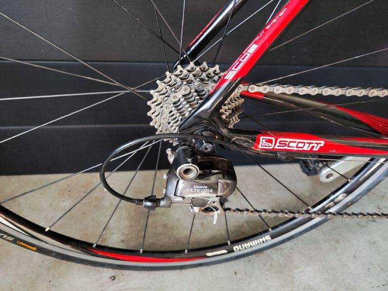 Used Scott Addict Shimano Ultegra 2010 Road & Gravel, Red — image 3 of 10