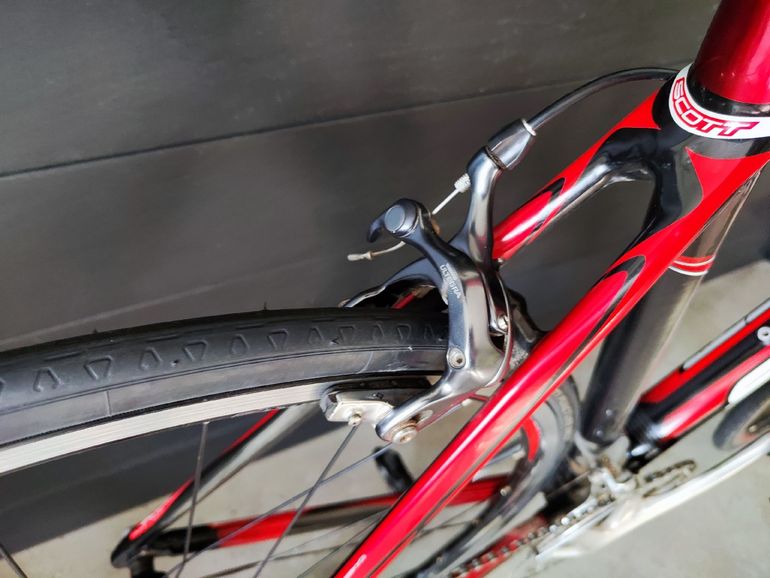Used Scott Addict Shimano Ultegra 2010 Road & Gravel, Red — image 4 of 10