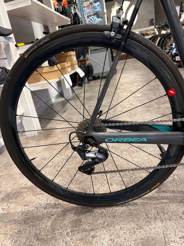 Used Orbea ORCA M20TEAM 2019 2019 Road & Gravel, Green — image 4 of 6