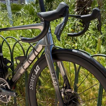 Seka, Seka Custom SRAM Red eTap AXS
