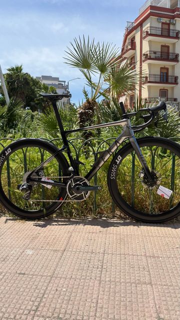 Tweedehands Seka Custom SRAM Red eTap AXS 2026 Road & Gravel — afbeelding 8 van 10