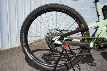 Used Santa Cruz Heckler SRAM GX Eagle 2023 Mountainbike, Green — image 4 of 11