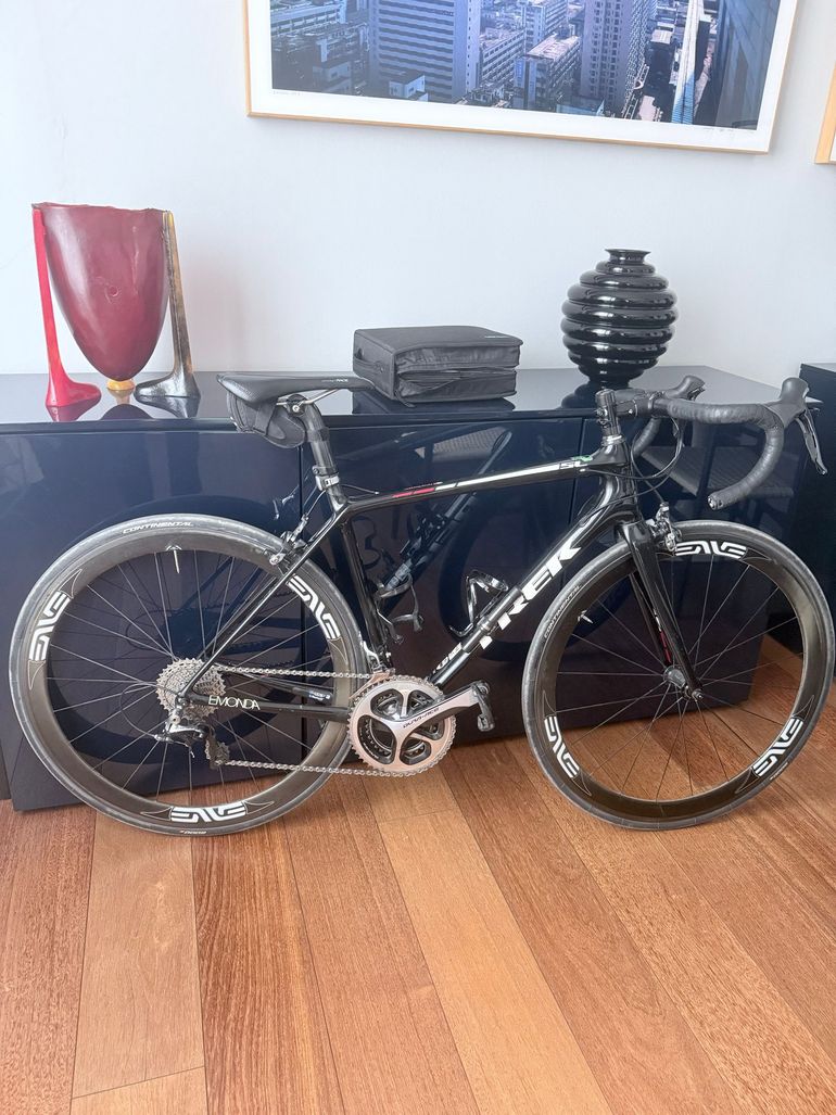 Used Treck Treck Custom Shimano Dura Ace 2017 Road & Gravel, Black — image 1 of 11