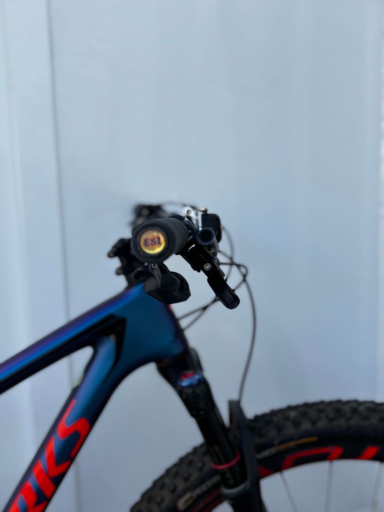 Used Specialized Epic SRAM XX1 Eagle AXS 2018 Mountainbike, Blue — image 2 of 19