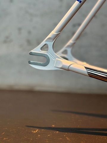 Panasonic Piste 2025 Road & Gravel usato, Bianco — immagine 9 di 13