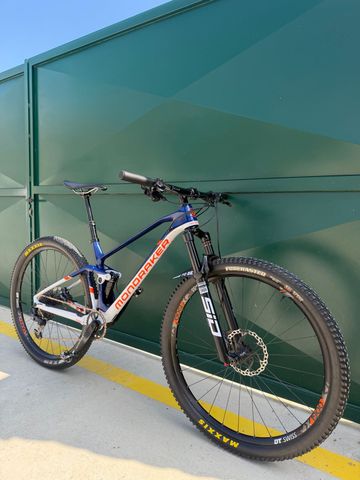 Mondraker F-PODIUM CARBON 2023 2023 Mountainbike usato, Blu — immagine 8 di 15