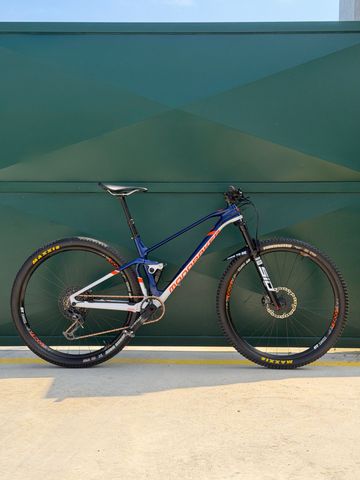 Mondraker F-PODIUM CARBON 2023 2023 Mountainbike usato, Blu — immagine 15 di 15