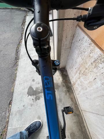Used ROCKRIDER St120 2023 Mountainbike, Black — image 3 of 6