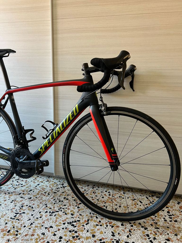 Used Specialized Tarmac Expert 2016 2016 Road & Gravel, Black — image 4 of 17