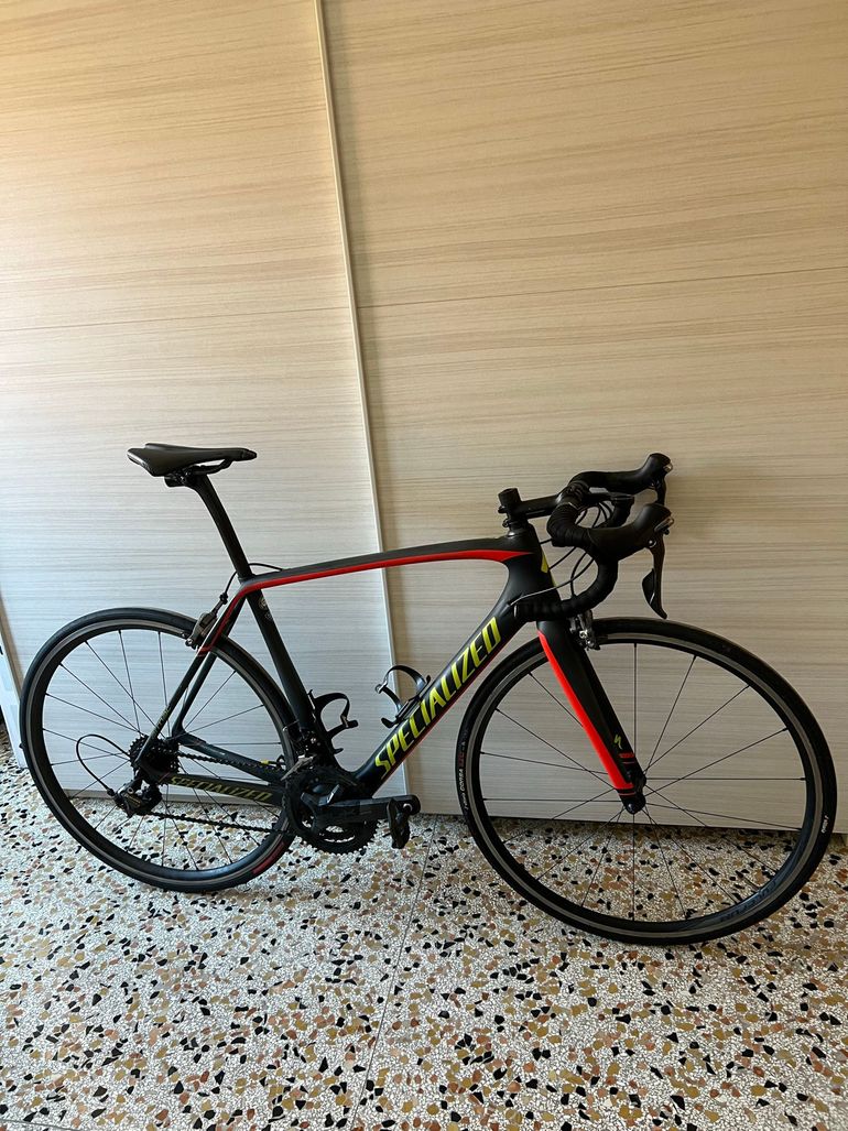 Used Specialized Tarmac Expert 2016 2016 Road & Gravel, Black — image 1 of 17