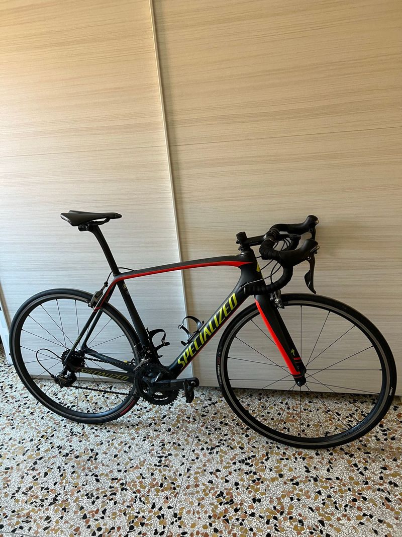 Specialized Tarmac Expert 2016 2016 Road & Gravel de segunda mano, Negro — imagen 1 de 17