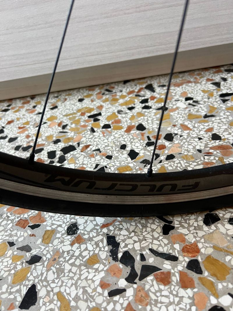 Specialized Tarmac Expert 2016 2016 Road & Gravel de segunda mano, Negro — imagen 15 de 17