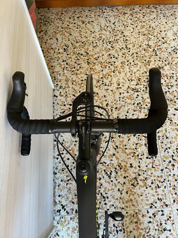 Used Specialized Tarmac Expert 2016 2016 Road & Gravel, Black — image 5 of 17