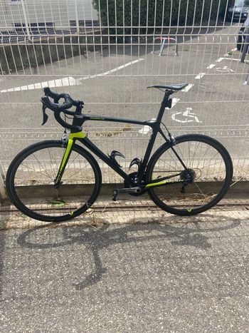 Used Giant TCR Advanced Pro 1 2017 2017 Road & Gravel, Black — image 2 of 7