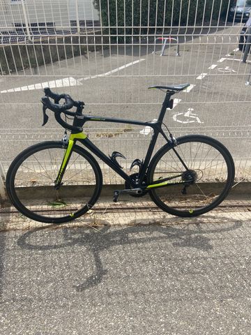 Używany Giant TCR Advanced Pro 1 2017 2017 Road & Gravel — zdjęcie 2 z 7