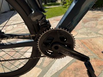 Used BMC Roadmachine AMP ONE 2022 2022 Road & Gravel, Light Gray — image 6 of 12