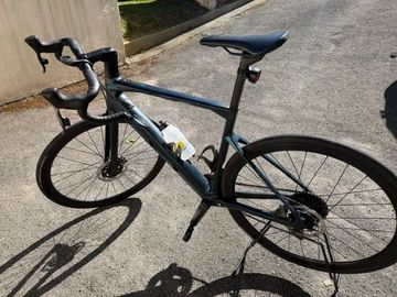 Used BMC Roadmachine AMP ONE 2022 2022 Road & Gravel, Light Gray — image 5 of 12