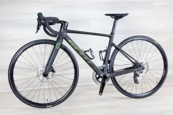 Used Scott Addict RC 30 2023 Road & Gravel, Black — image 6 of 16