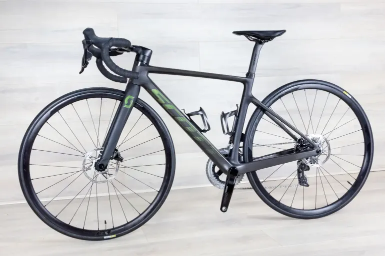 Used Scott Addict RC 30 2023 Road & Gravel, Black — image 6 of 16