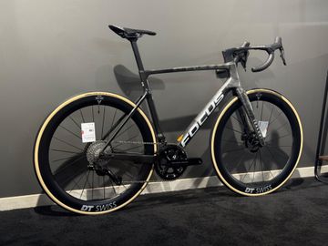 Brugt Focus IZALCO MAX 9.9 2025 2025 Road & Gravel — billede 2 af 5