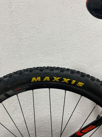 Used Orbea Occam Shimano Deore XT 2017 Mountainbike, Black — image 3 of 10