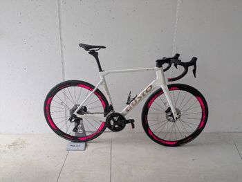 Gusto, Gusto Custom Shimano 105 Di2