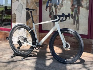 Used Megamo WEST 03 2026 2026 Road & Gravel, Light Gray — image 2 of 6