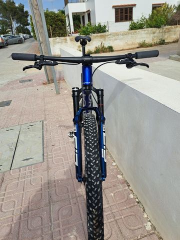 Orbea OIZ M LTD 2025 2025 Mountainbike usato, Blu — immagine 3 di 6