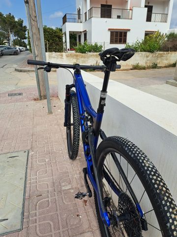 Orbea OIZ M LTD 2025 2025 Mountainbike usato, Blu — immagine 4 di 6
