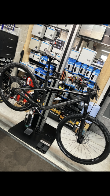 Superior XF 9.7 RC 2024 2024 Mountainbike usato, Nero — immagine 2 di 3