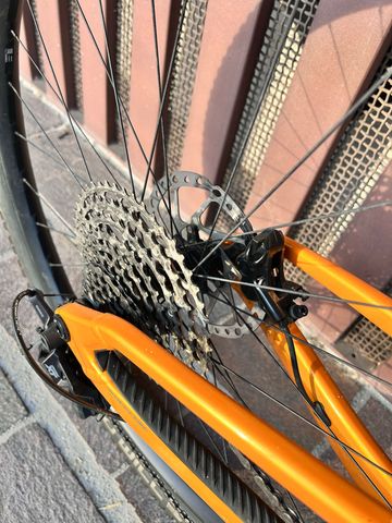 Used Scott Spark 930 2023 2023 Mountainbike, Orange, 29 — image 3 of 10