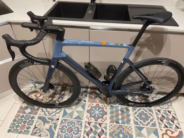 Brugt Focus IZALCO MAX 9.7 2025 2025 Road & Gravel — billede 3 af 3