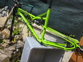 Used Cannondale Habit Frameset 2016 Mountainbike, Green — image 2 of 3