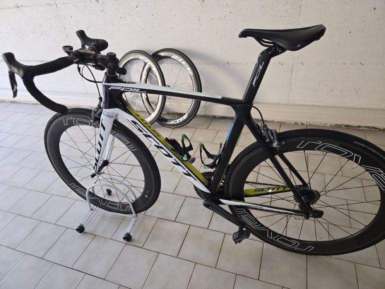 Used Scott Foil Shimano Ultegra Di2 2017 Road & Gravel, Schwarz — image 50 of 51