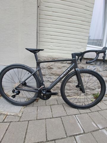 Gebrauchtes Scott Addict RC 30 2025 2025 Road & Gravel, Schwarz — Bild 2 von 7