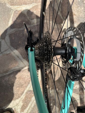 Brugt Bianchi Oltre Race 105 2025 2025 Road & Gravel — billede 8 af 9